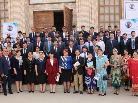 Treffen der tadschikischen Altstipendiaten der Hanns-Seidel-Stiftung (HSS) aus dem Regierungsbezirk Khatlon 