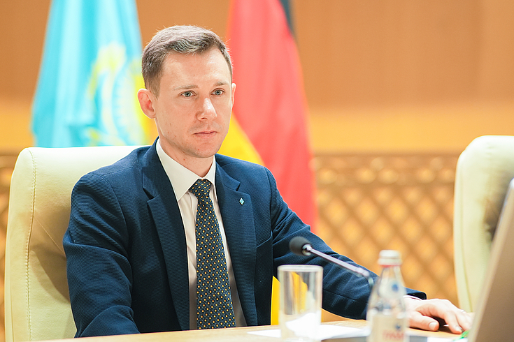 Constantin Blaschke, Regionalleiter der Hanns-Seidel-Stiftung in Zentralasien, bei der Eröffnung der Konferenz.