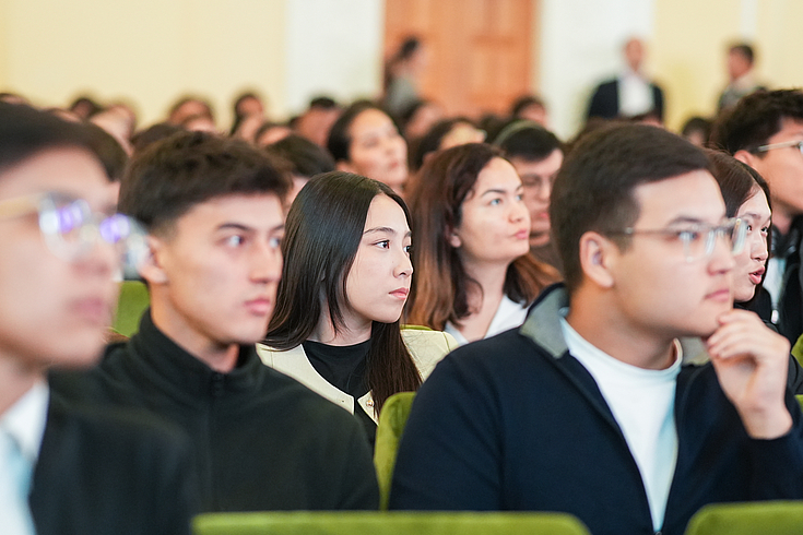 Zuhörerinnen und Zuhörer der Konferenz.