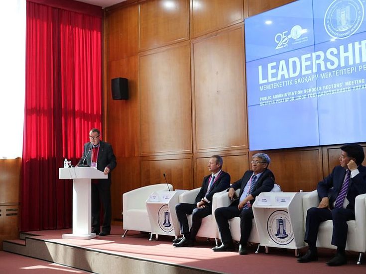 „Leadershiptalks“ unter Beteiligung der  Rektoren von ausländischen Verwaltungsakademien