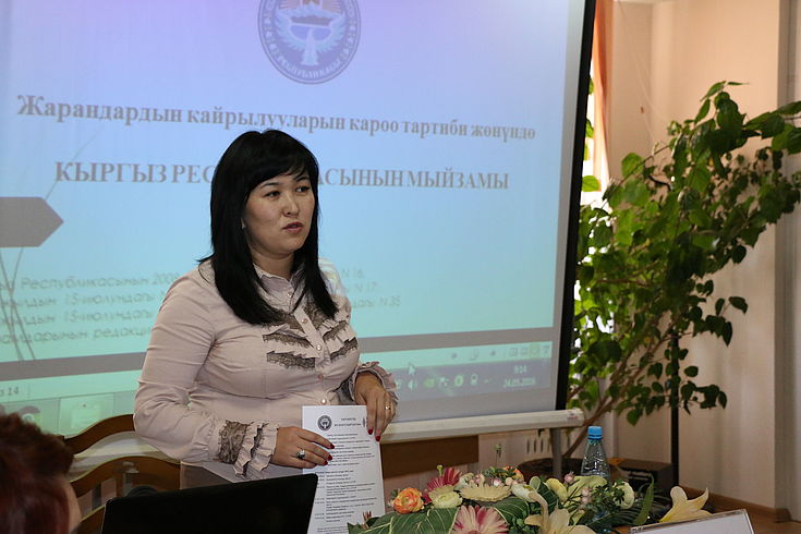 Заведующая отделом писем и приема граждан Аппарата Правительства Кыргызстана Ализа Солтонбекова