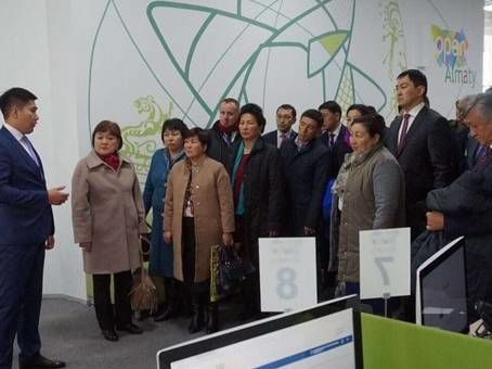 Успешные выпускники курсов повышения квалификации из сферы местного самоуправления Кыргызстана
