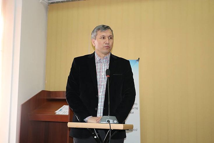 Приветственная речь директора Государственной Кадровой Службы КР Мадумарова Акрама Камбаралиевича